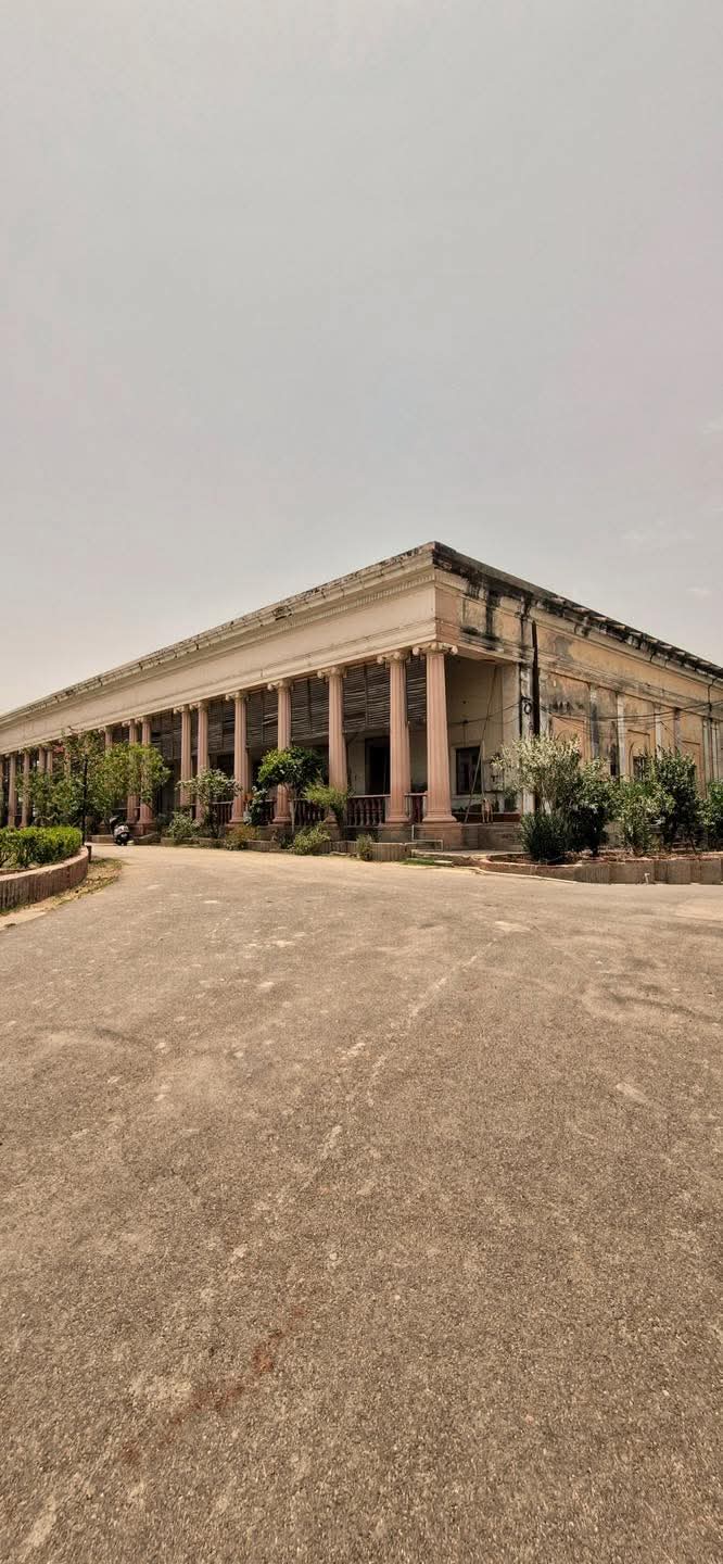 Kothi Meena Bazar, shahganj, agra — photo 1