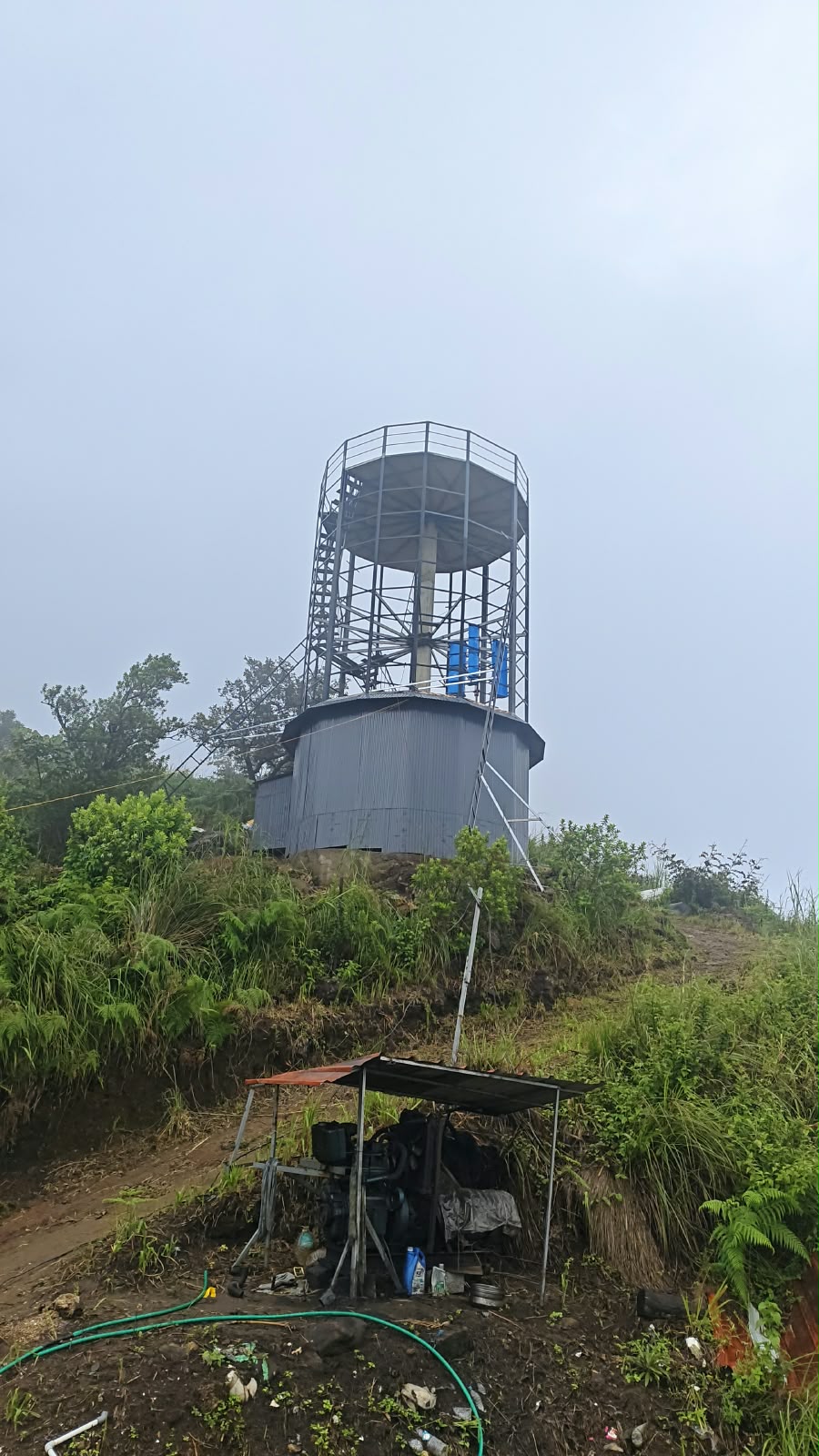 Plot at Pottankad, Munnar — photo 1