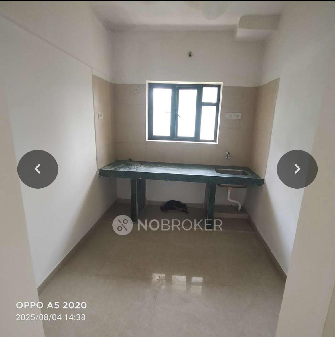 Apartment in Kalyan West — photo 1