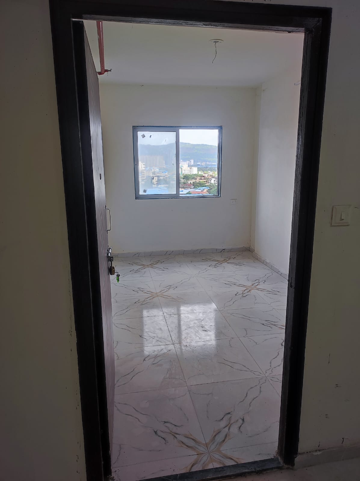 Apartment in Thane East — photo 1