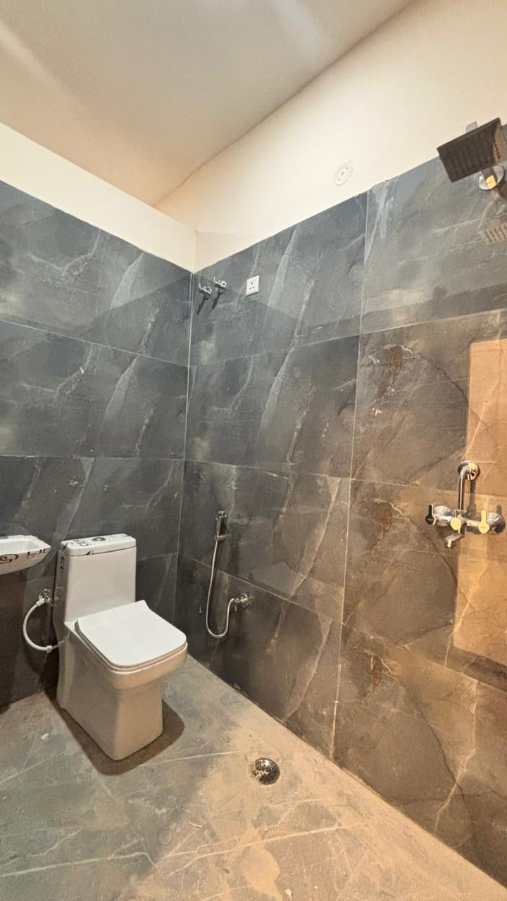 House in Niwaru Road — photo 15