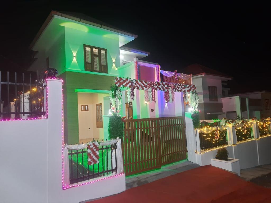 Happy Valley - Image 5