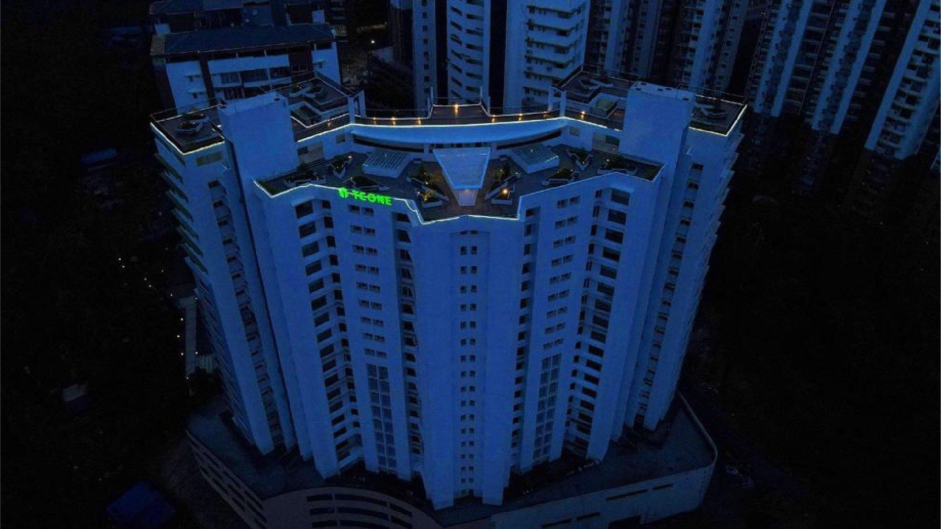 TC ONE SkyWalk - Image 5