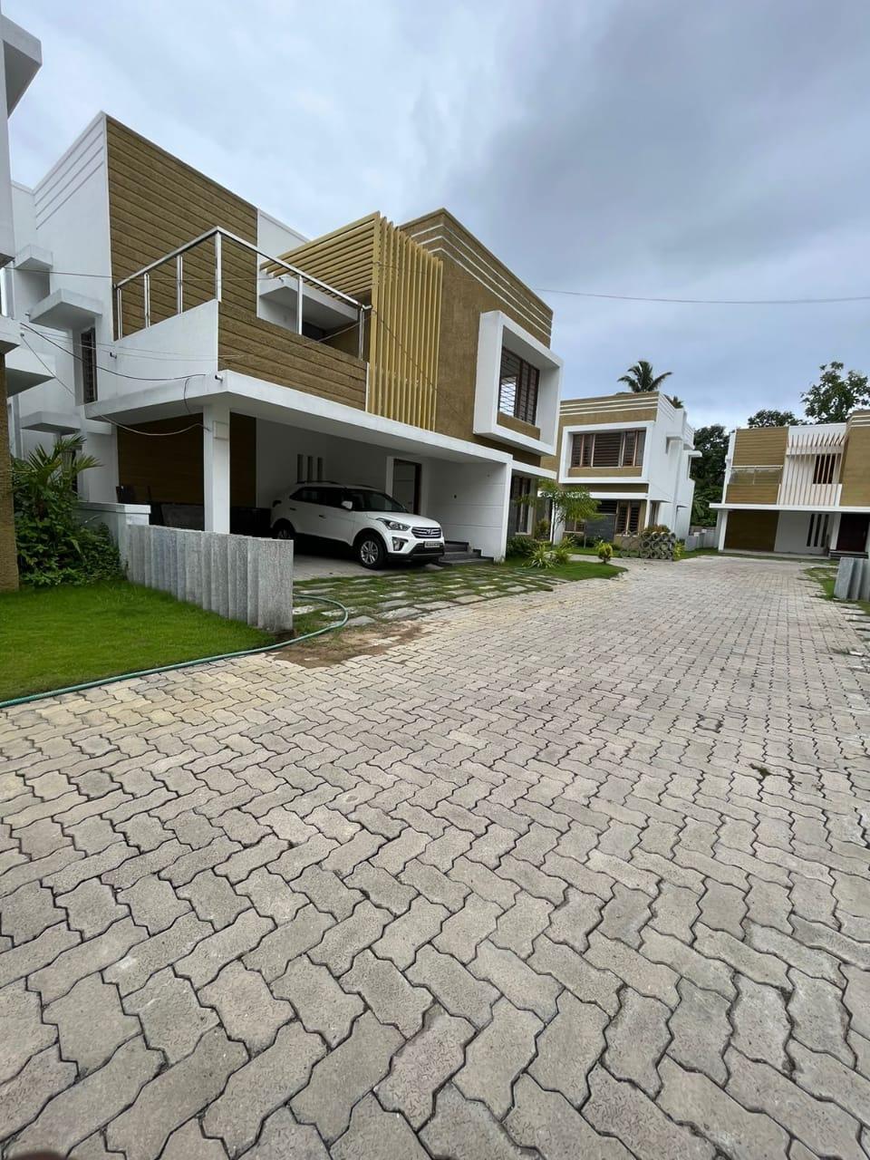 Queensmead - Image 5