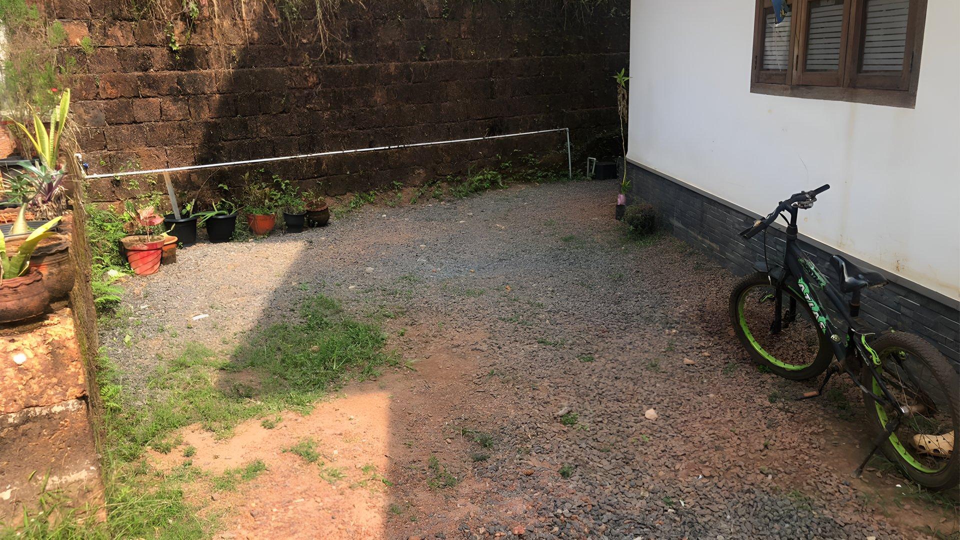 House At Vellachal - Image 6