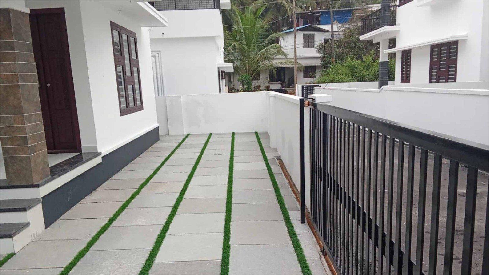 Villa at Kuruvattor - Image 3