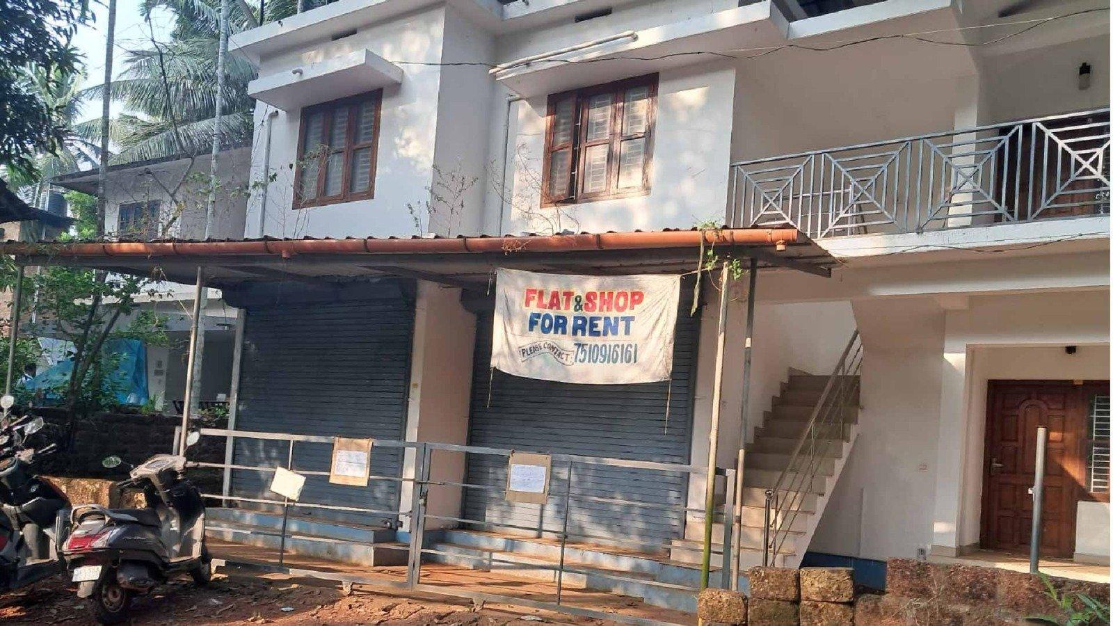 House at Azhiyoor — photo 8