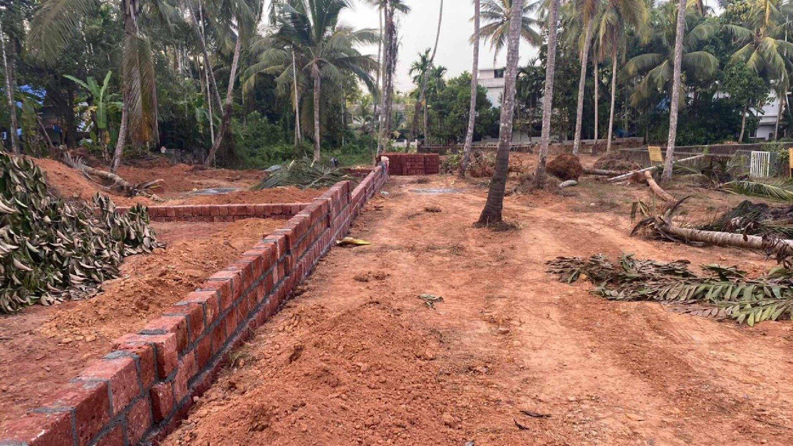Plot At Engayilpeedika — photo 9