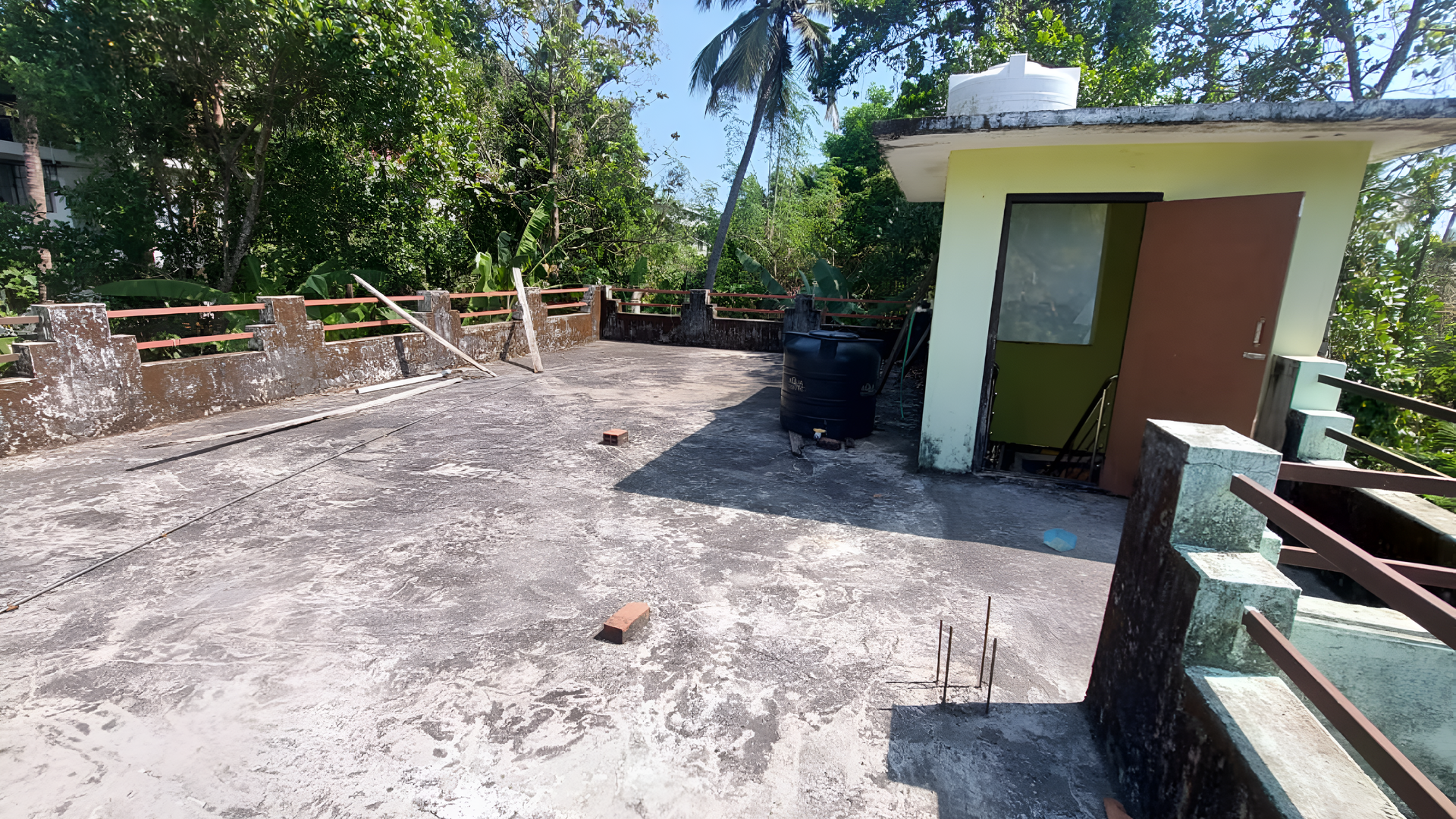 House At Pilathara - Image 4