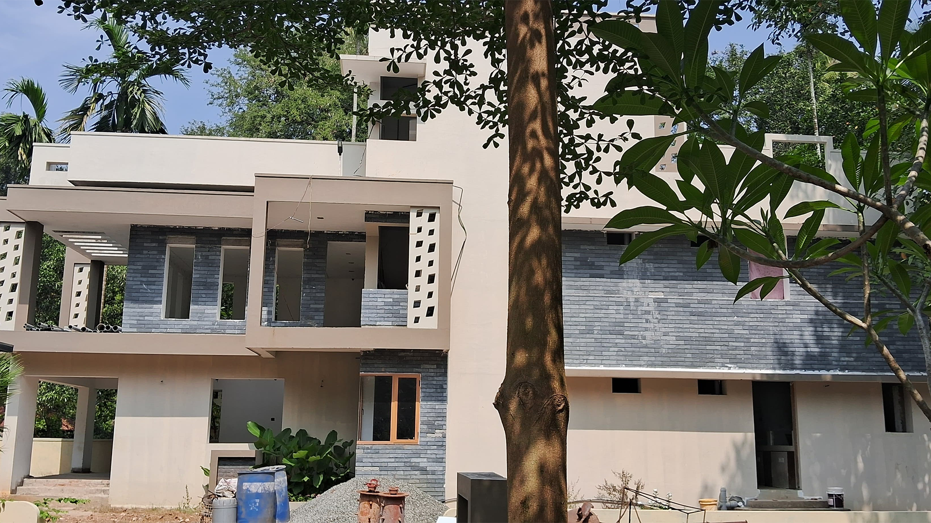 Ace Prayag - Image 4