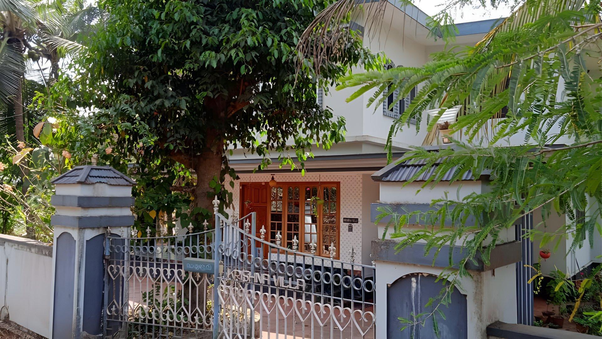 House At Pariyaram — photo 1