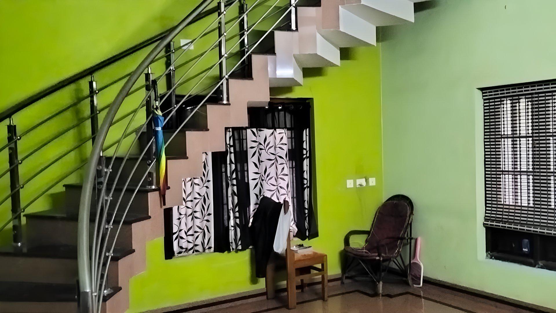 House At Nidumbram - Image 4