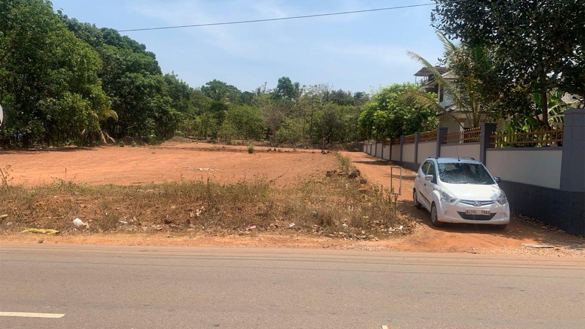 Plot At Chemberi - Image 5