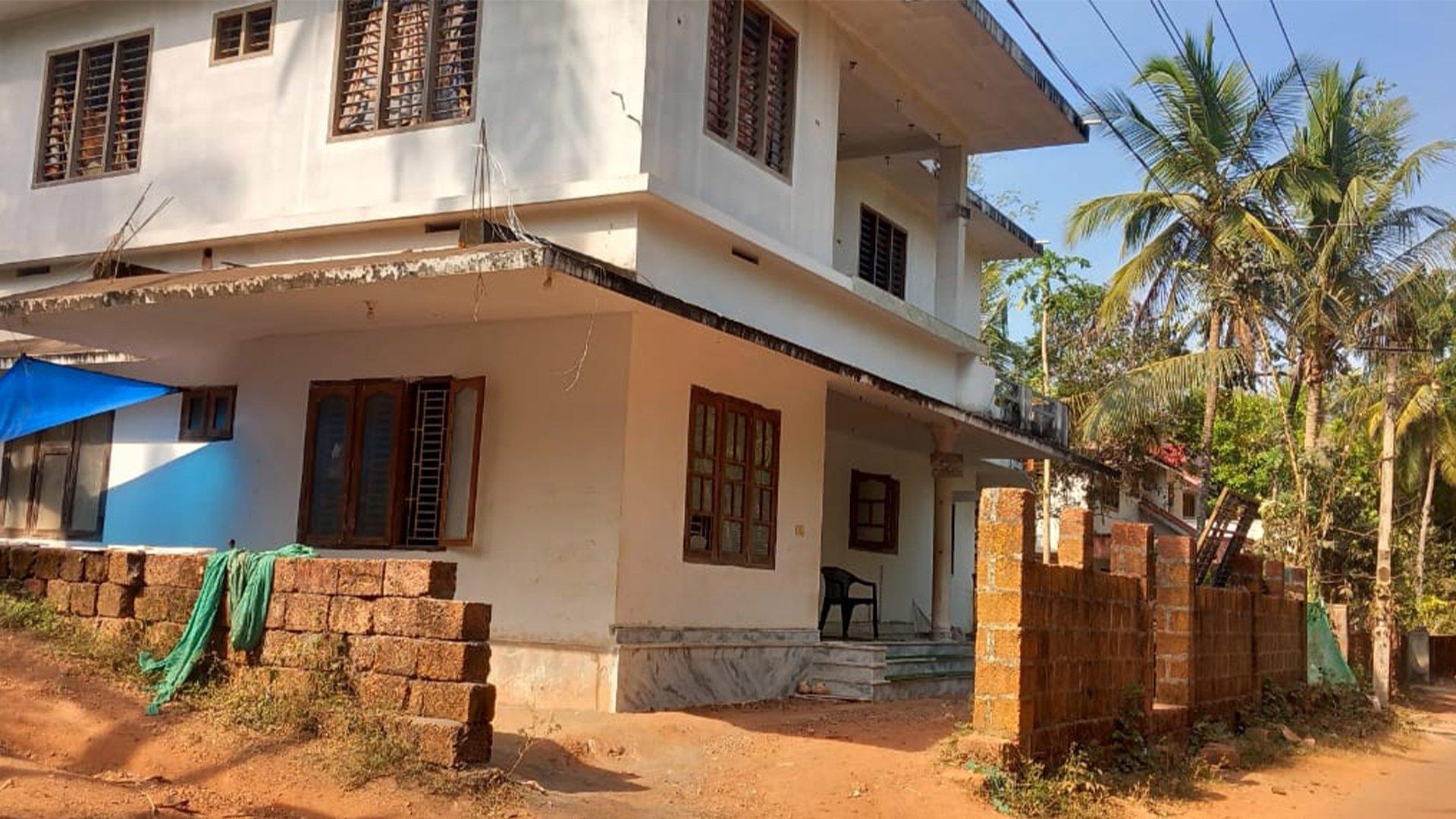 House At Vellachal - Image 4