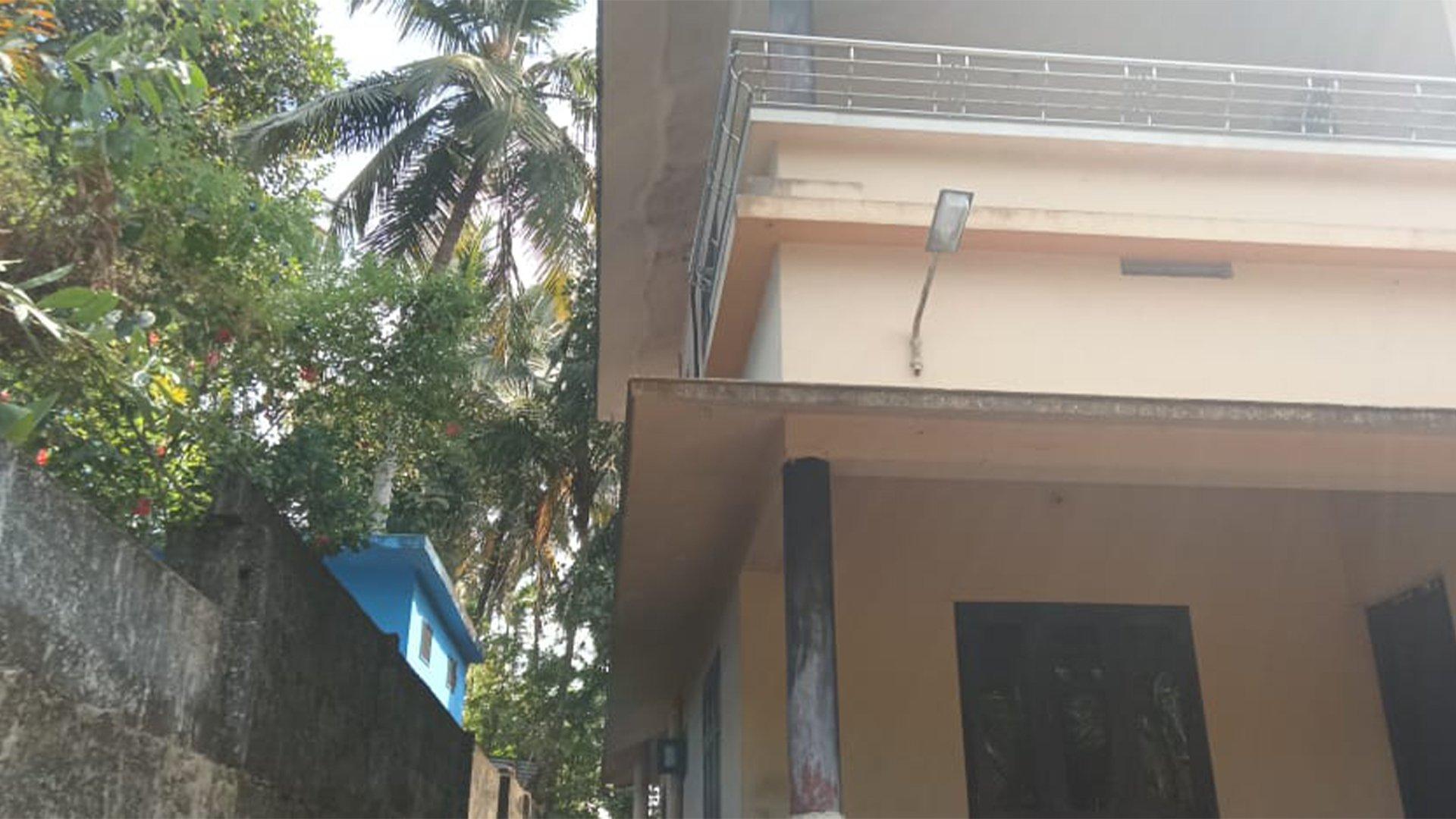 House At Manjeri - Image 4