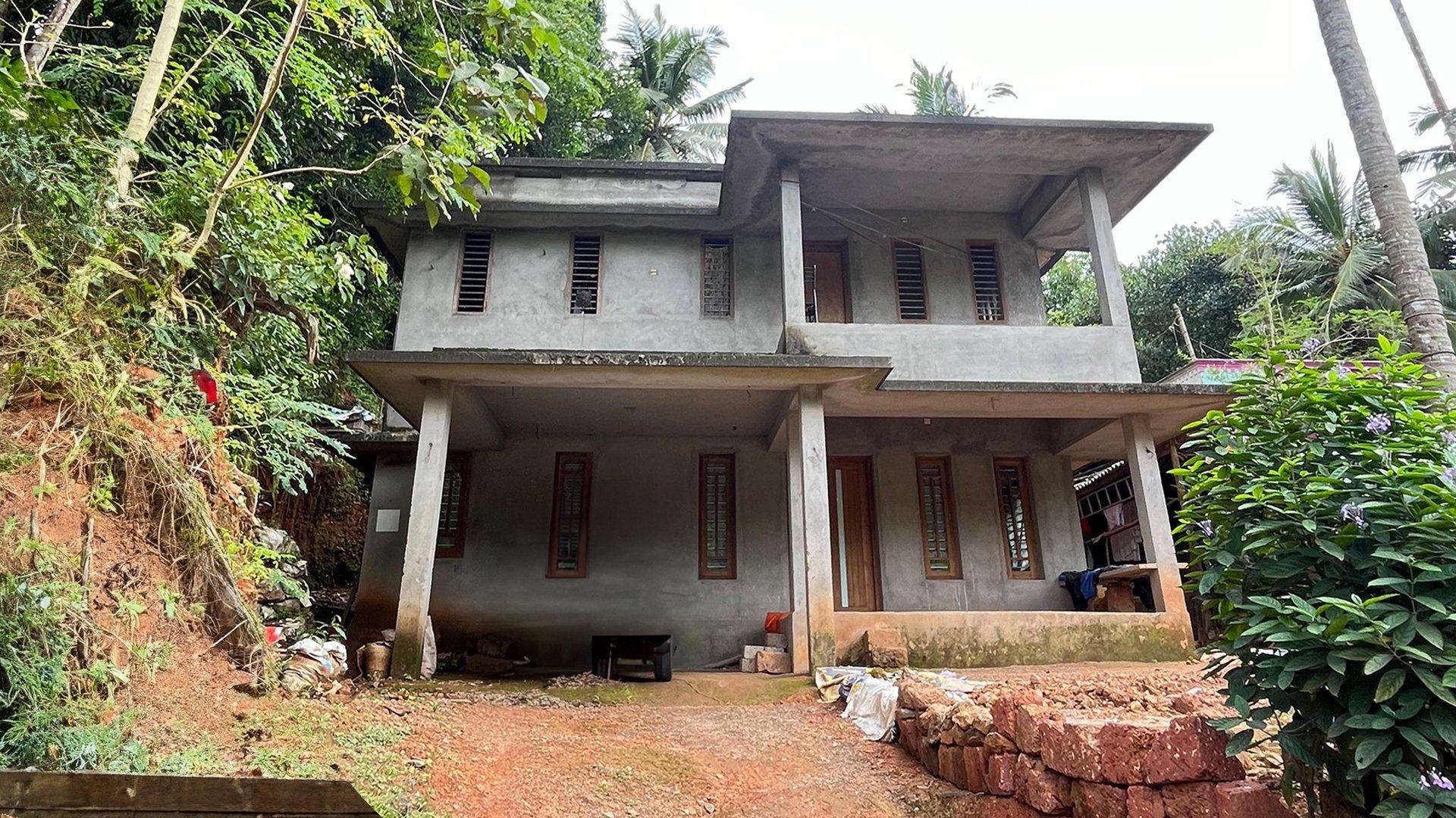 House At Peruvayal - Image 4