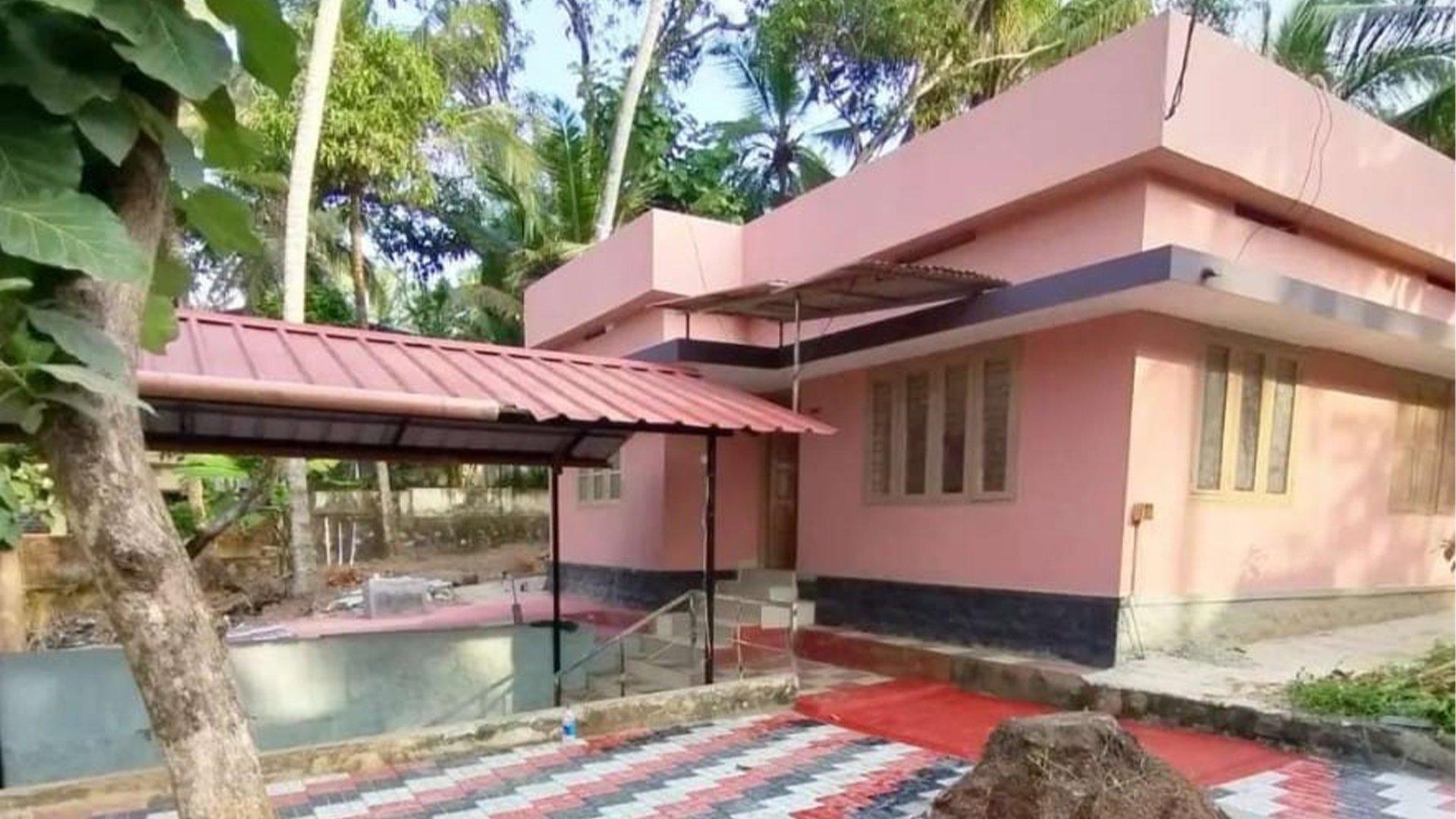 House At Poojappura - Image 3