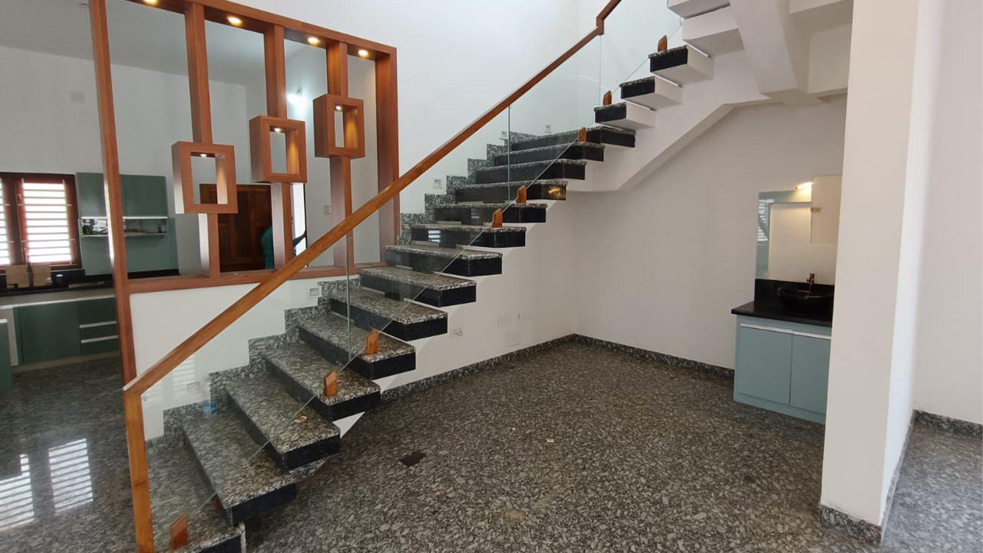 House At Kannur Kakkad - Image 4