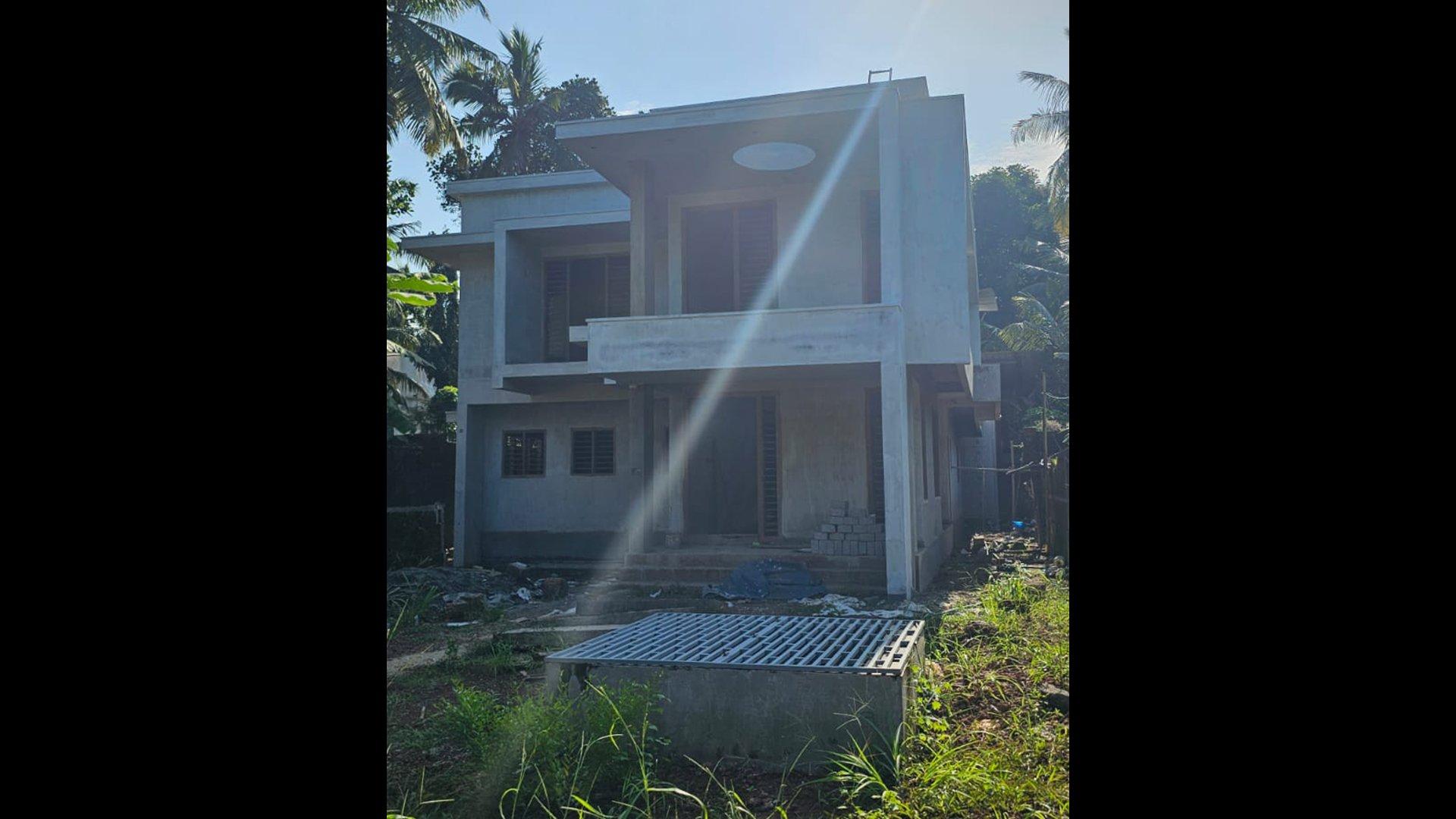 House At Alavil - Image 2