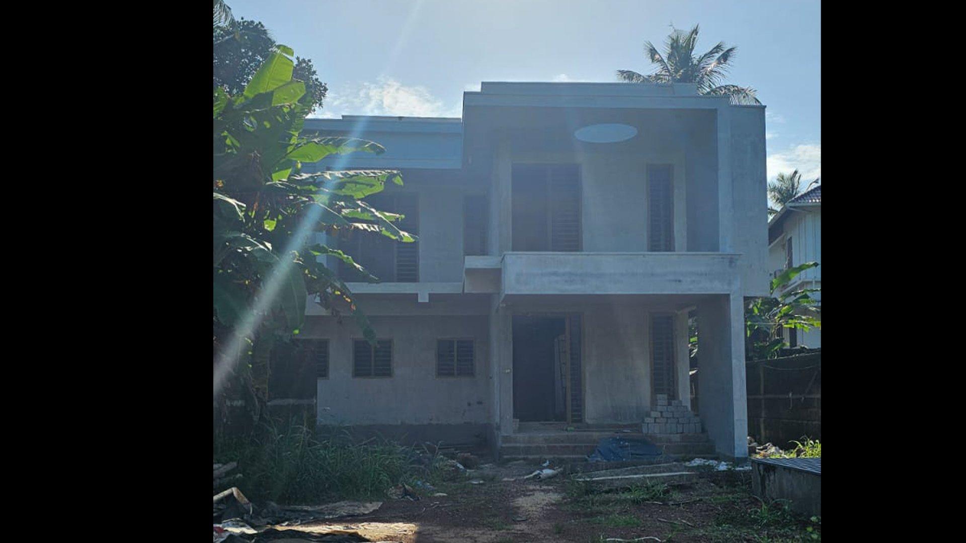 House At Alavil - Image 5