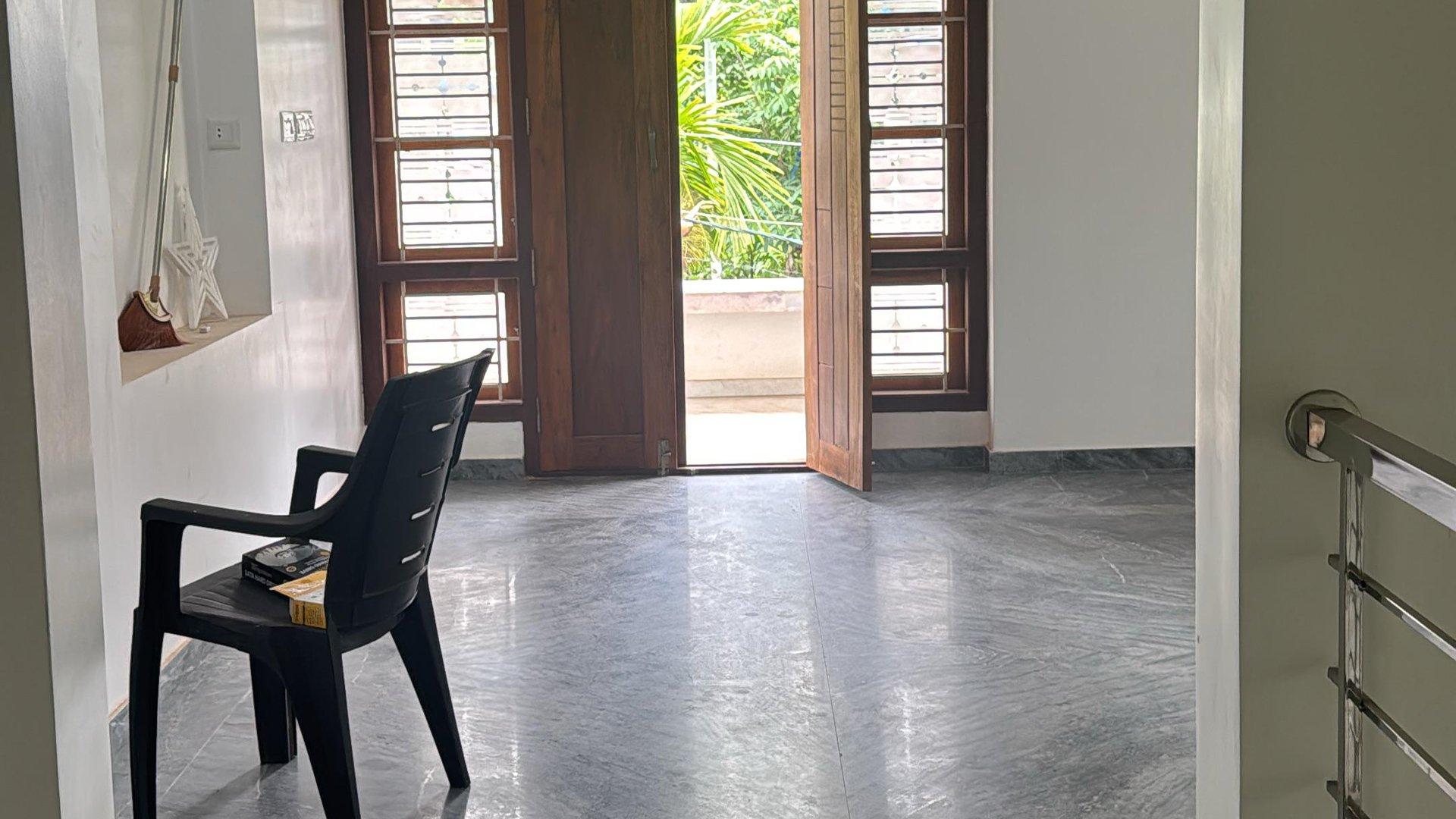 House At Kolassery - Image 6