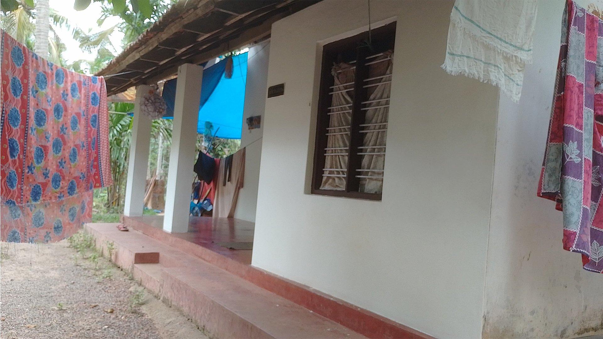 Plot And House At Malal Kadiroor — photo 3