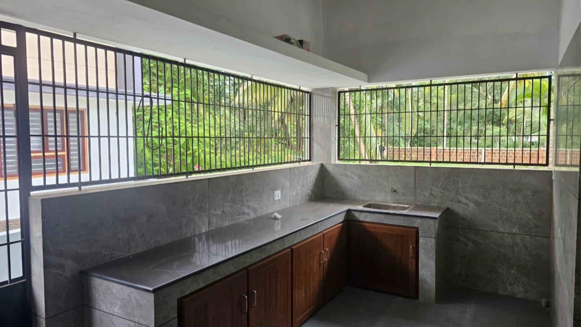 House At Podikund - Image 3