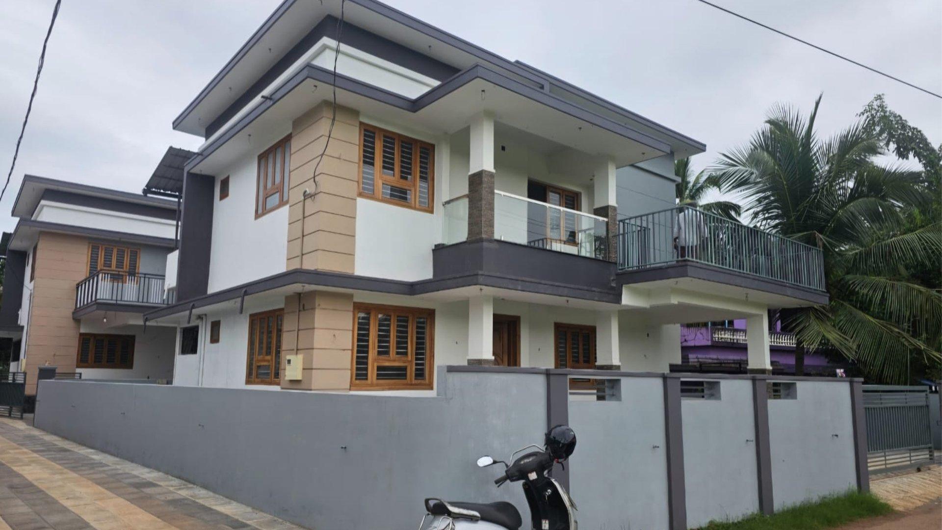 House At Poothappara in Poothappara