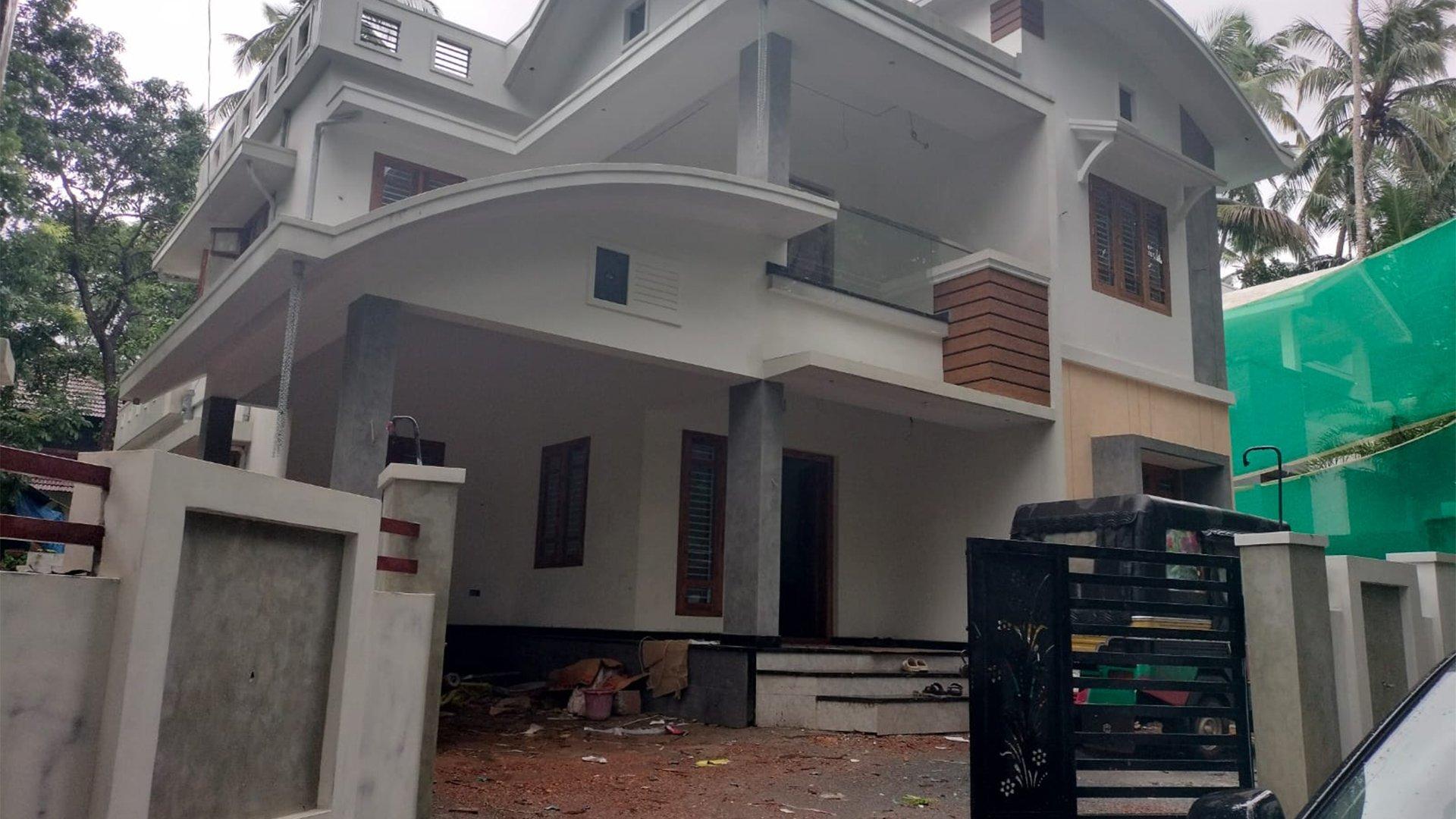 House At  Kuthuparamba Paral - Image 2