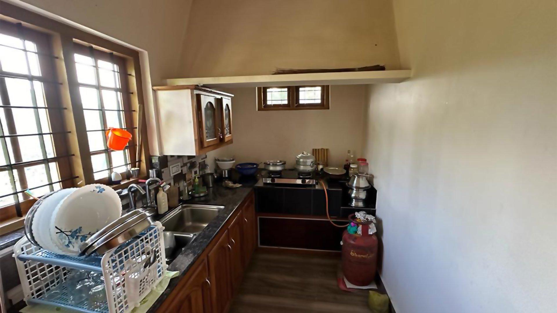 House At Munnar - Image 5