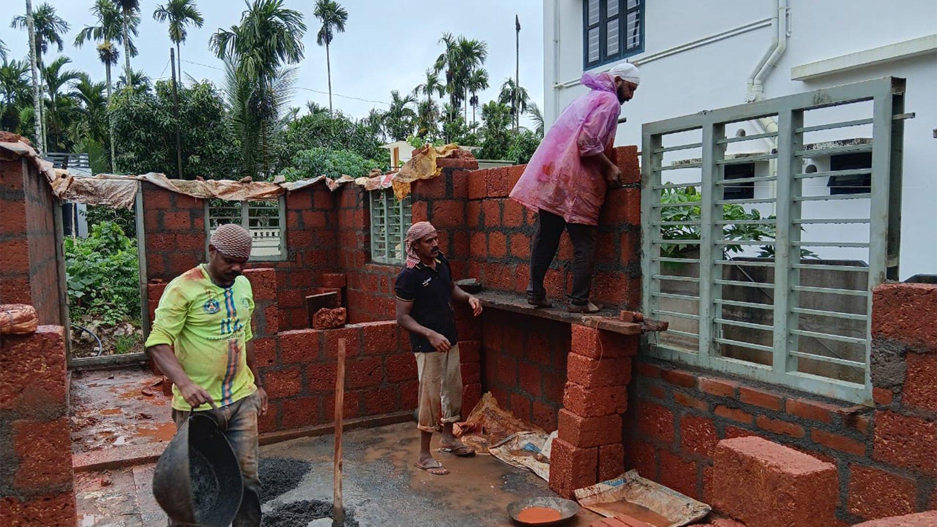 Construction in Mampad — photo 8