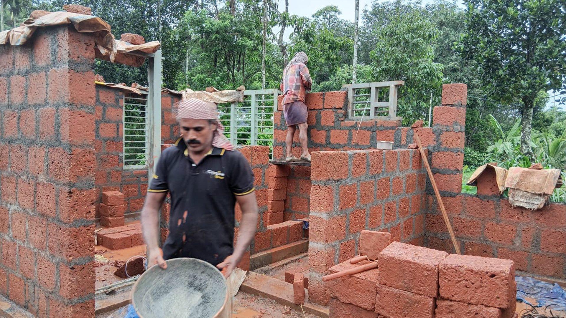 Construction in Mampad — photo 5