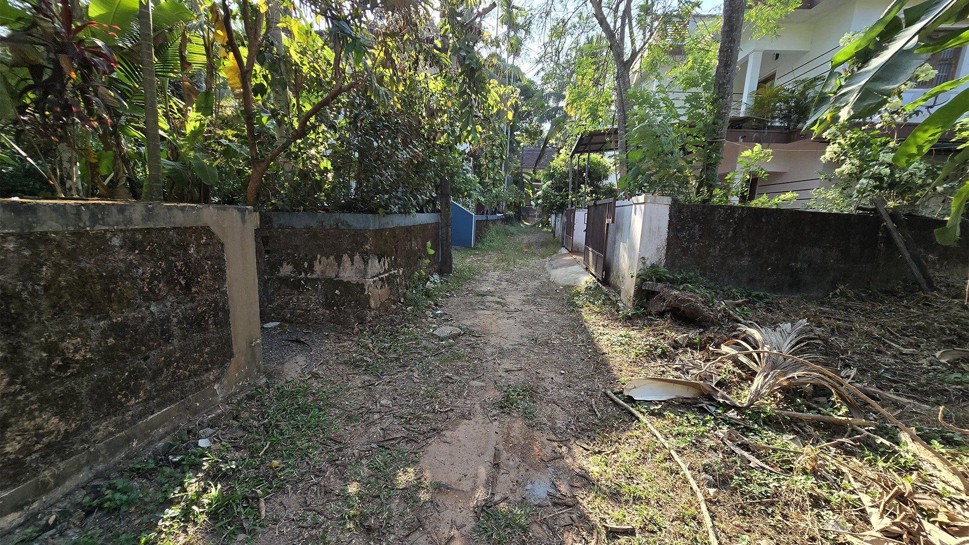 Plot At Moozhikkara — photo 9