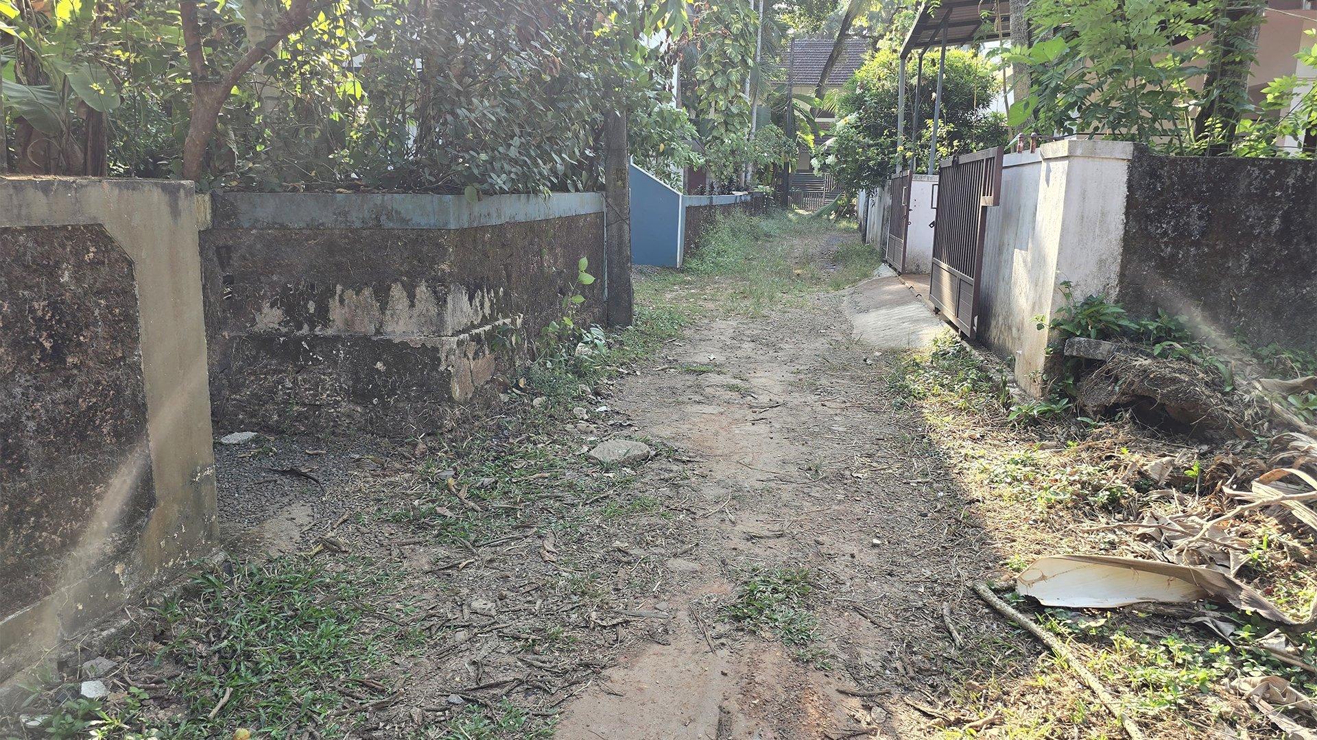 Plot At Moozhikkara — photo 11