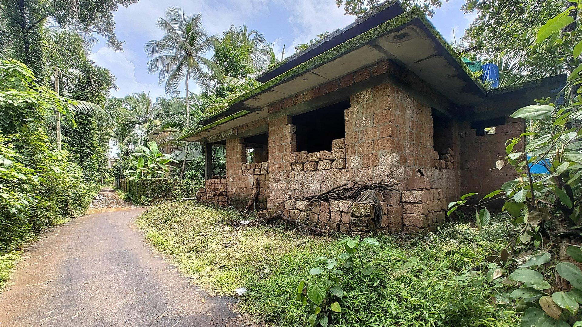 House At Makkoolpeedika - Image 4