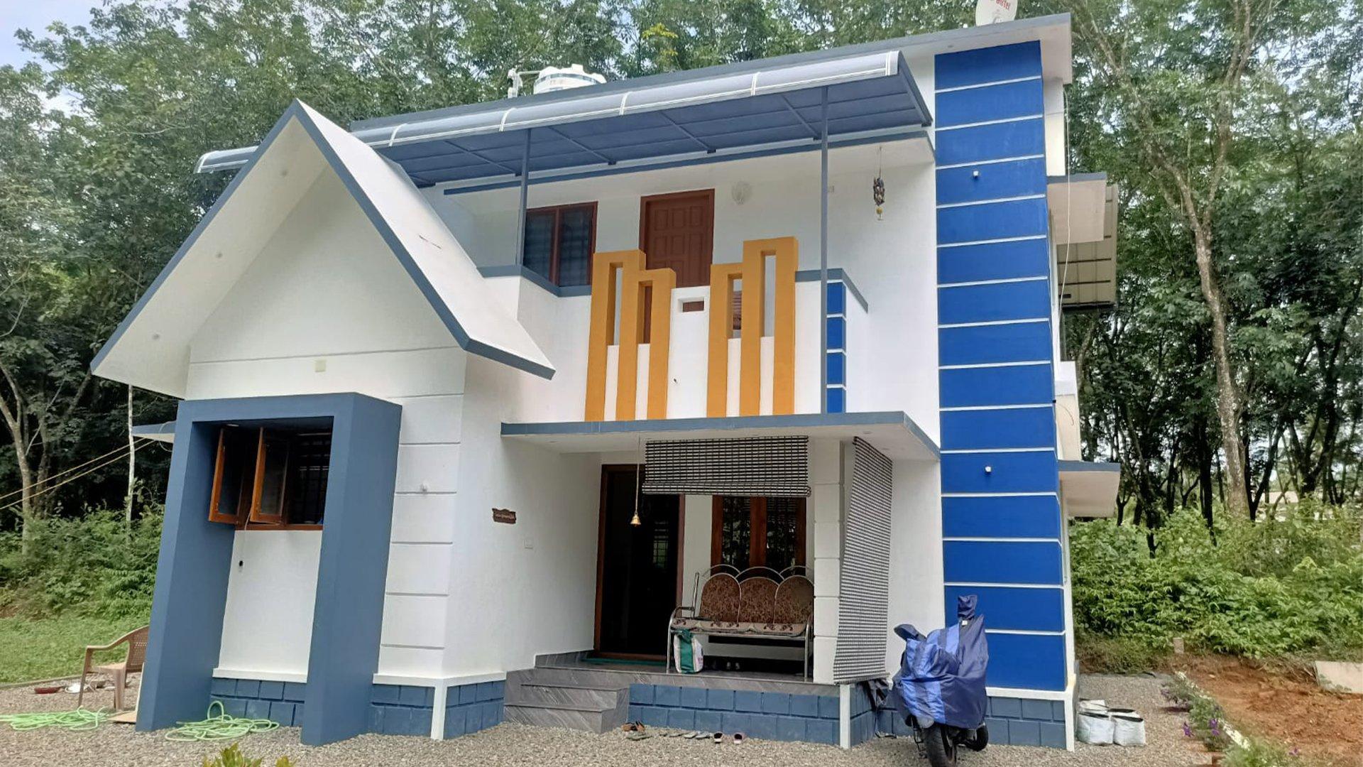 House At Ettumanoor - Image 5