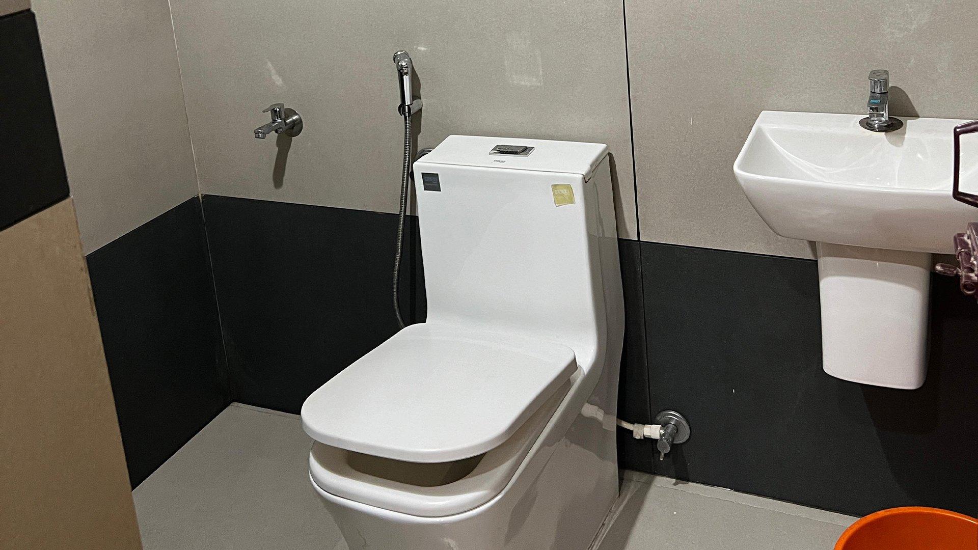 5 Bedroom House At Mankaavu - Image 3