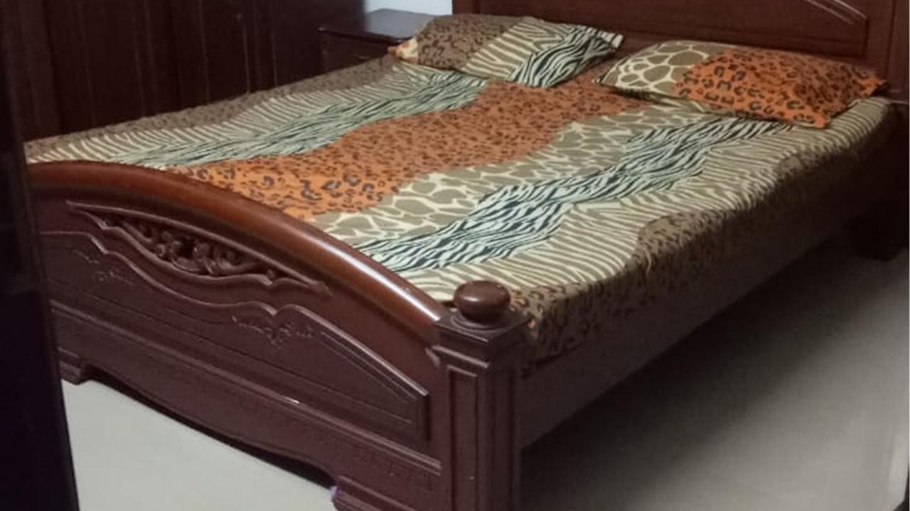 House At Kadirur - Image 5