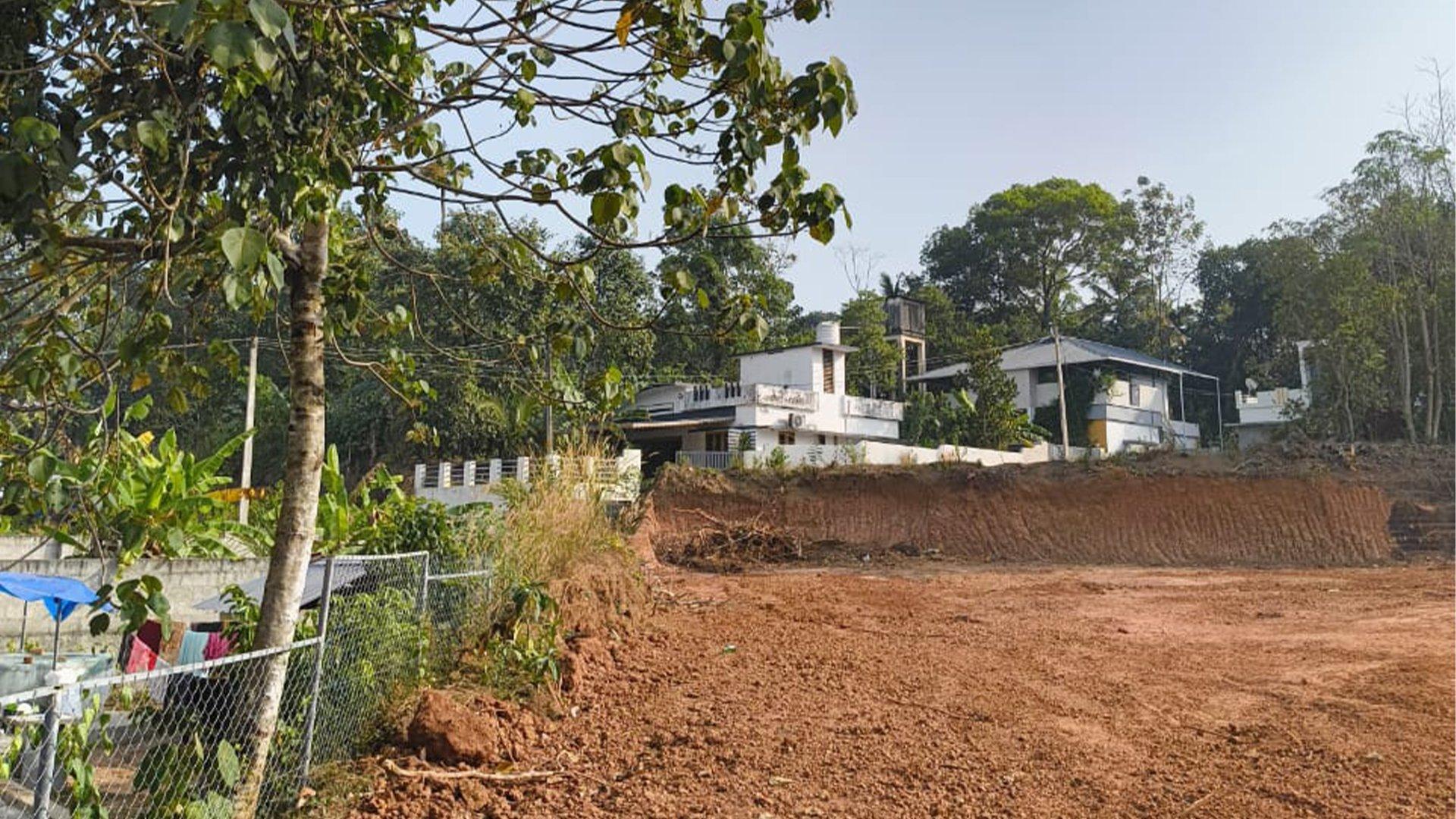 Plot At  Kalluvathakal — photo 7