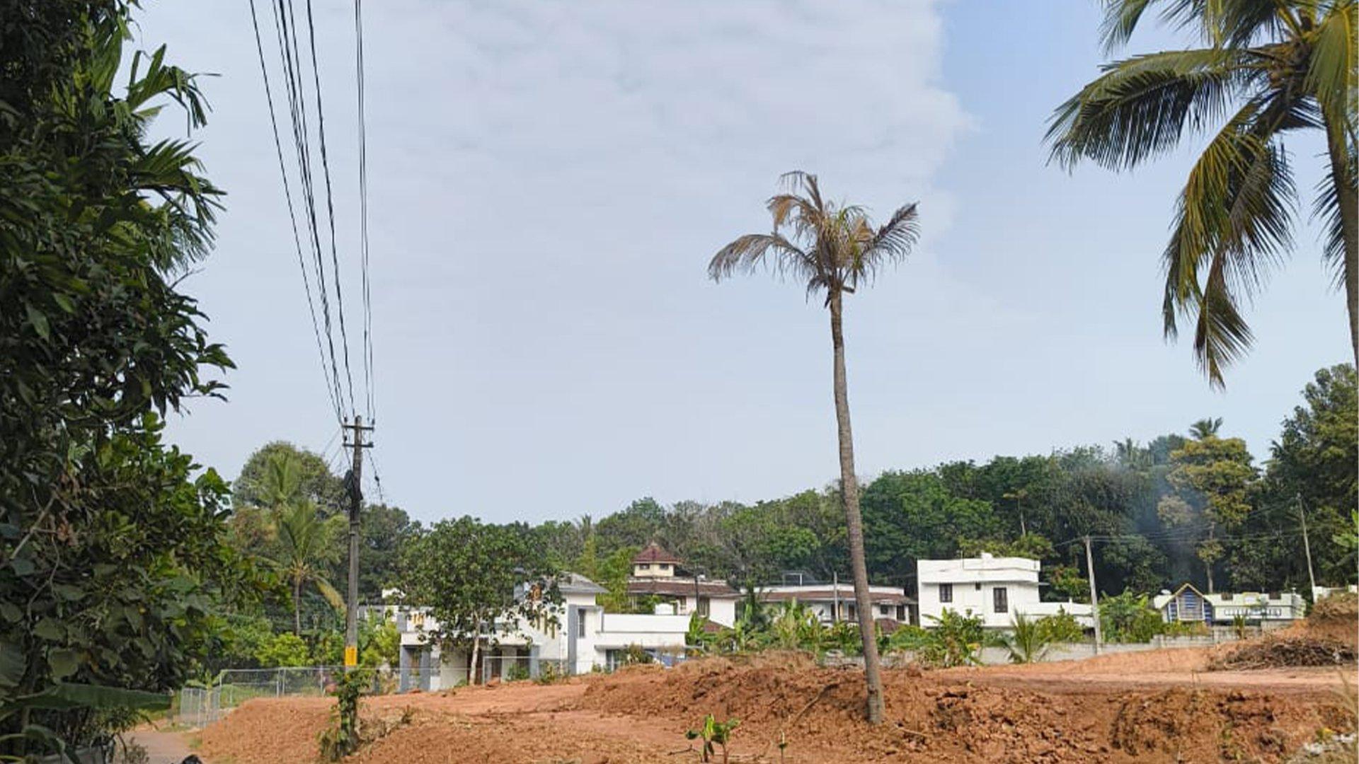 Plot At  Kalluvathakal — photo 11