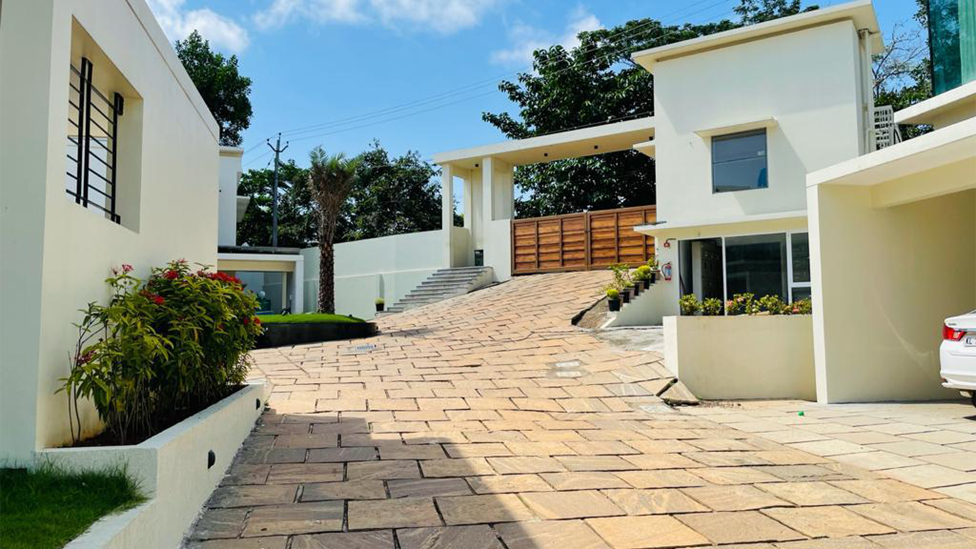 Q1 Luxury Villas - Image 2