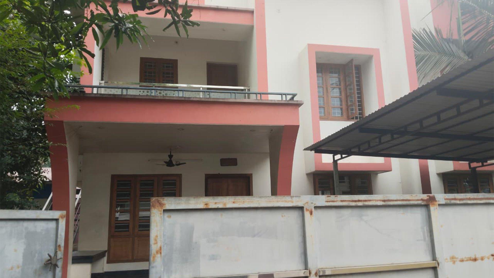 House At Kollam — photo 6