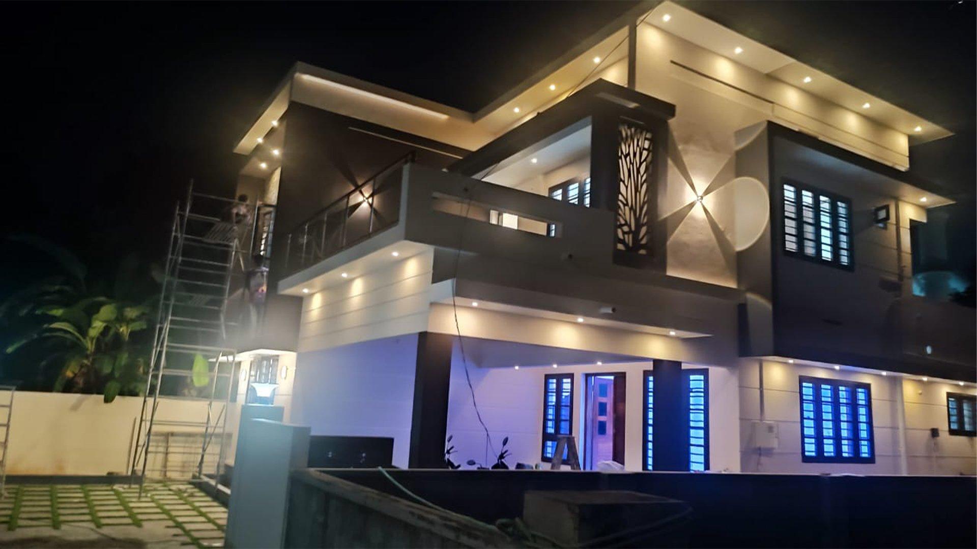 House At Aluva - Image 2