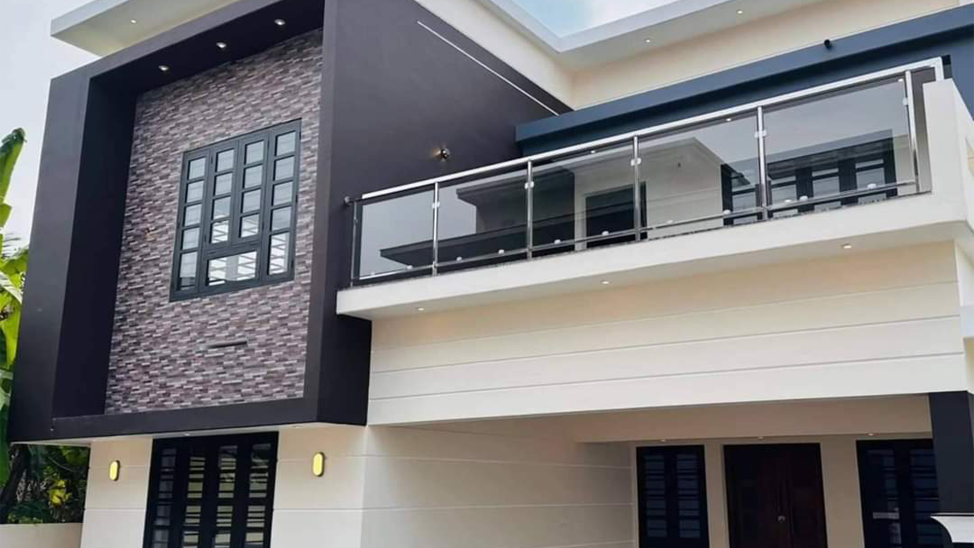 House At Aluva - Image 6