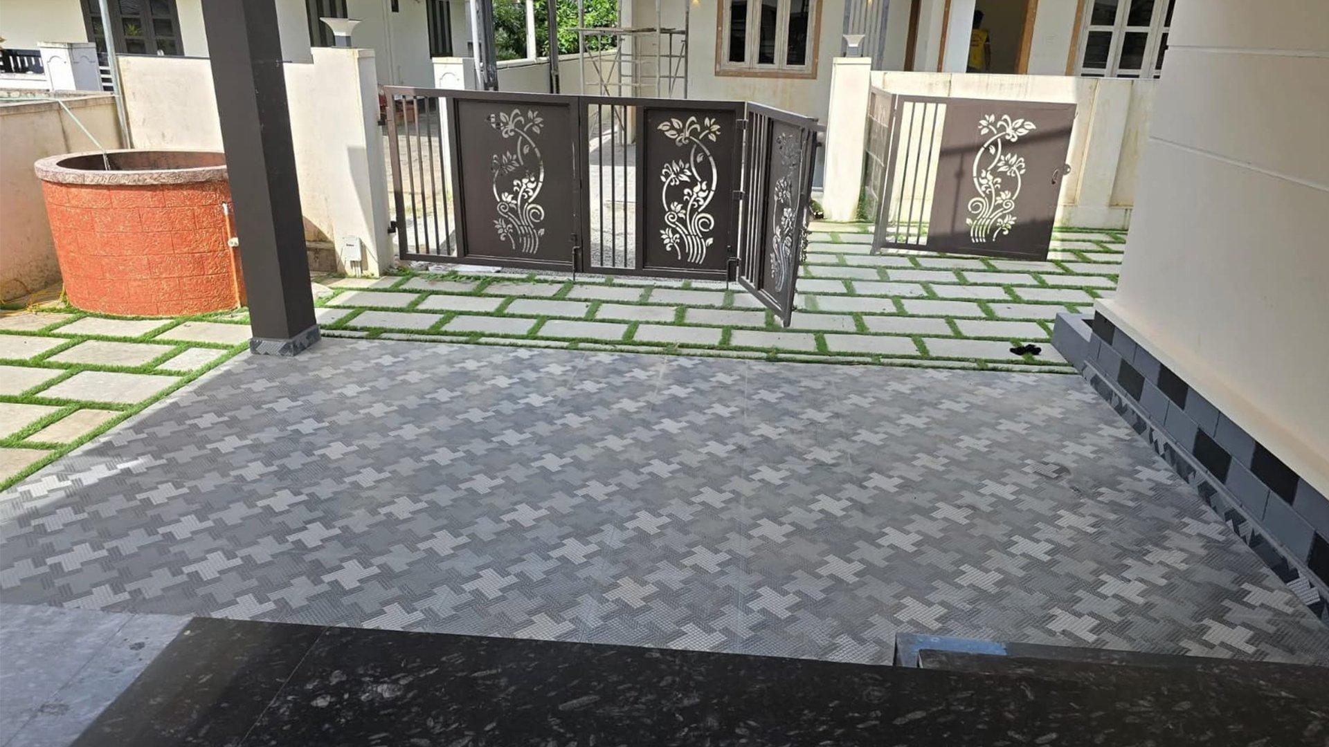 House At Aluva - Image 3