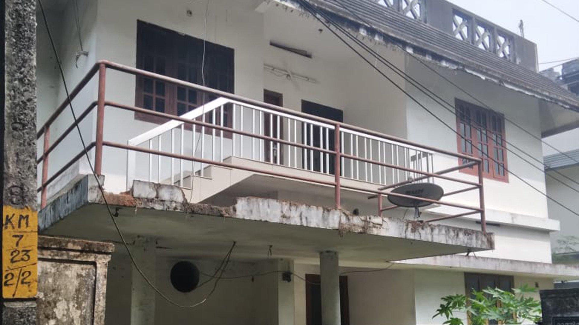 House At Thrippunathra in Thrippunithura