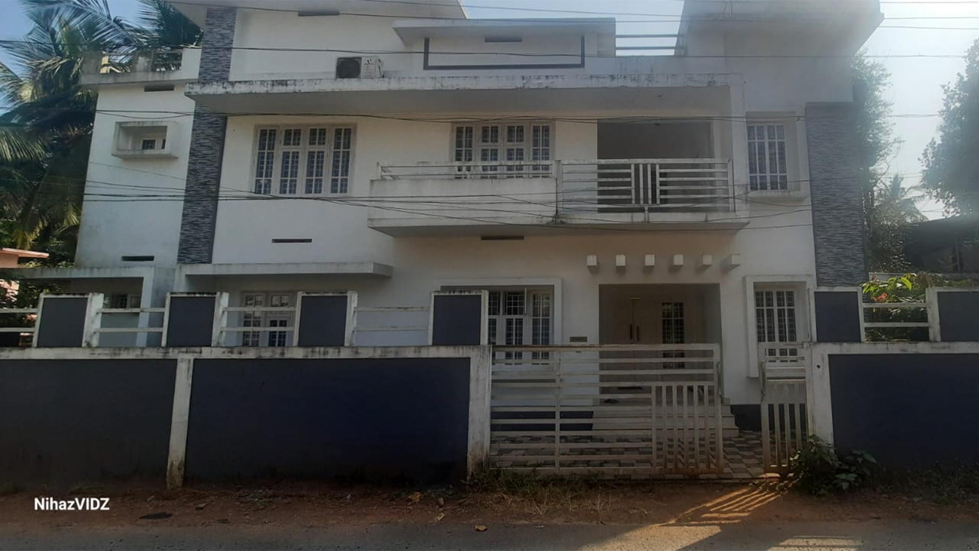 House At Thalayi in Thalayi,Thalassery