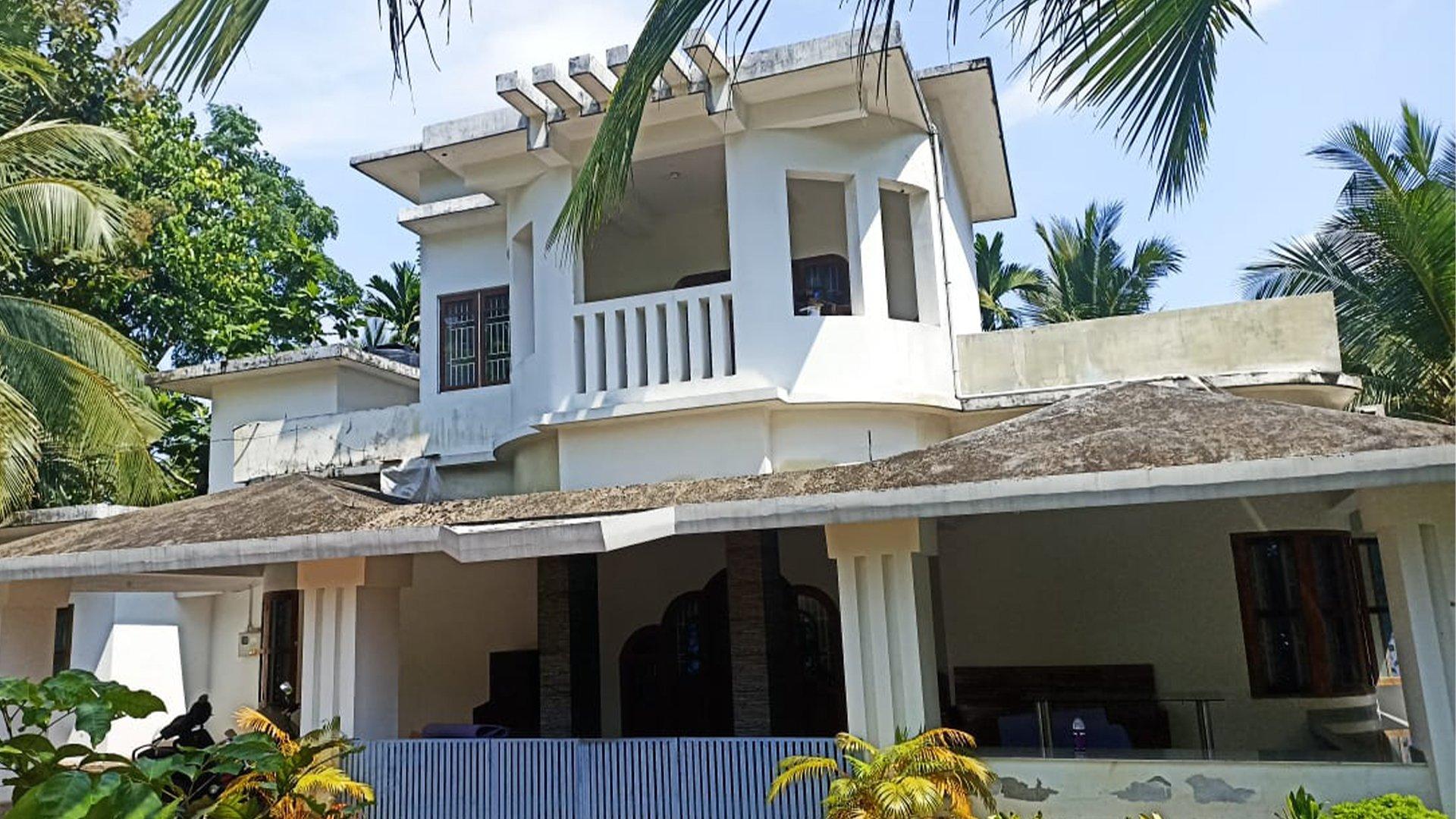 House at koyyode - Image 2