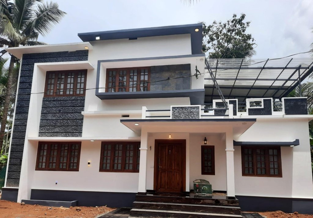 Perunthattil Villa in Eranholi