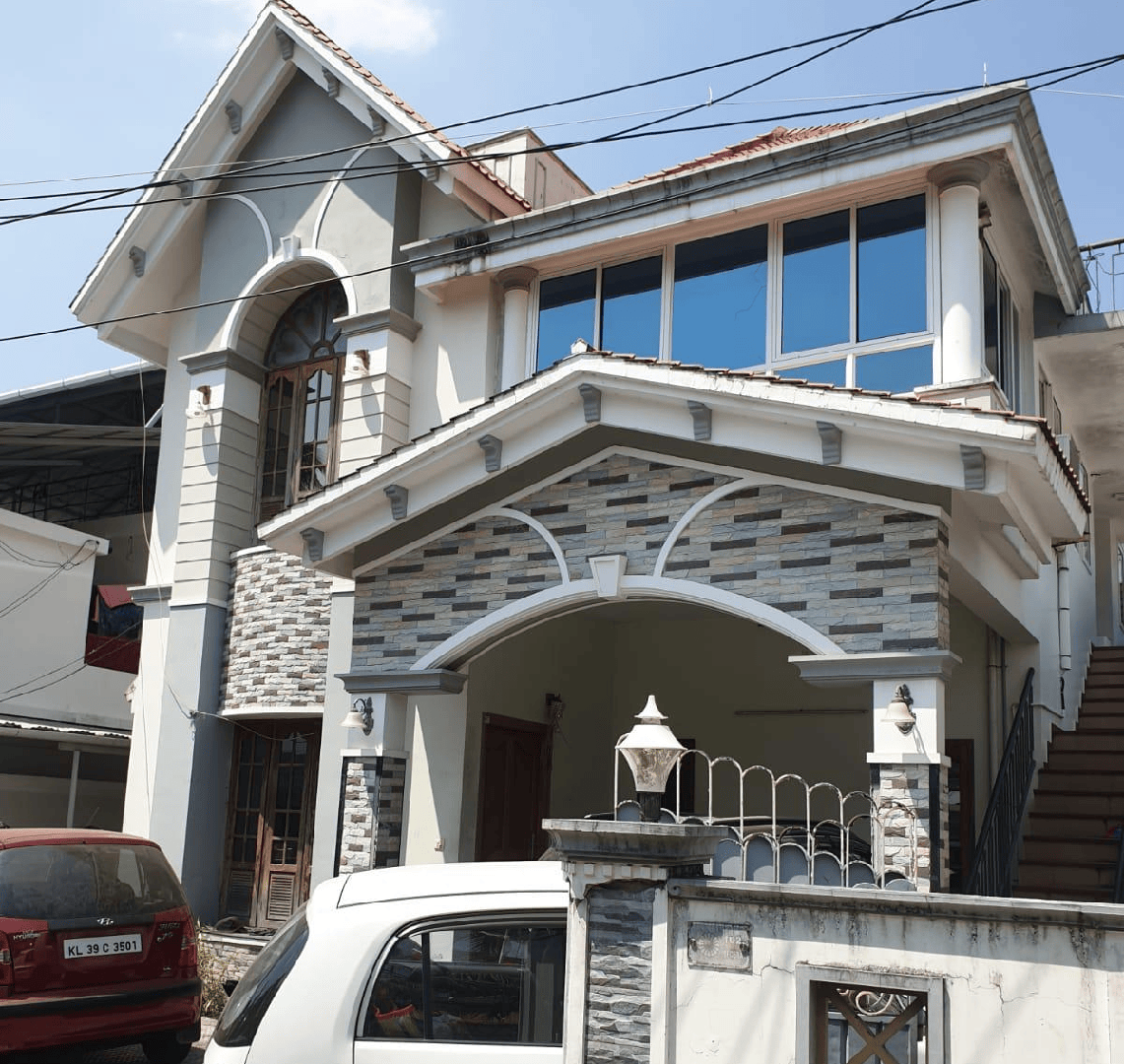Resale House At Kaloor in kaloor